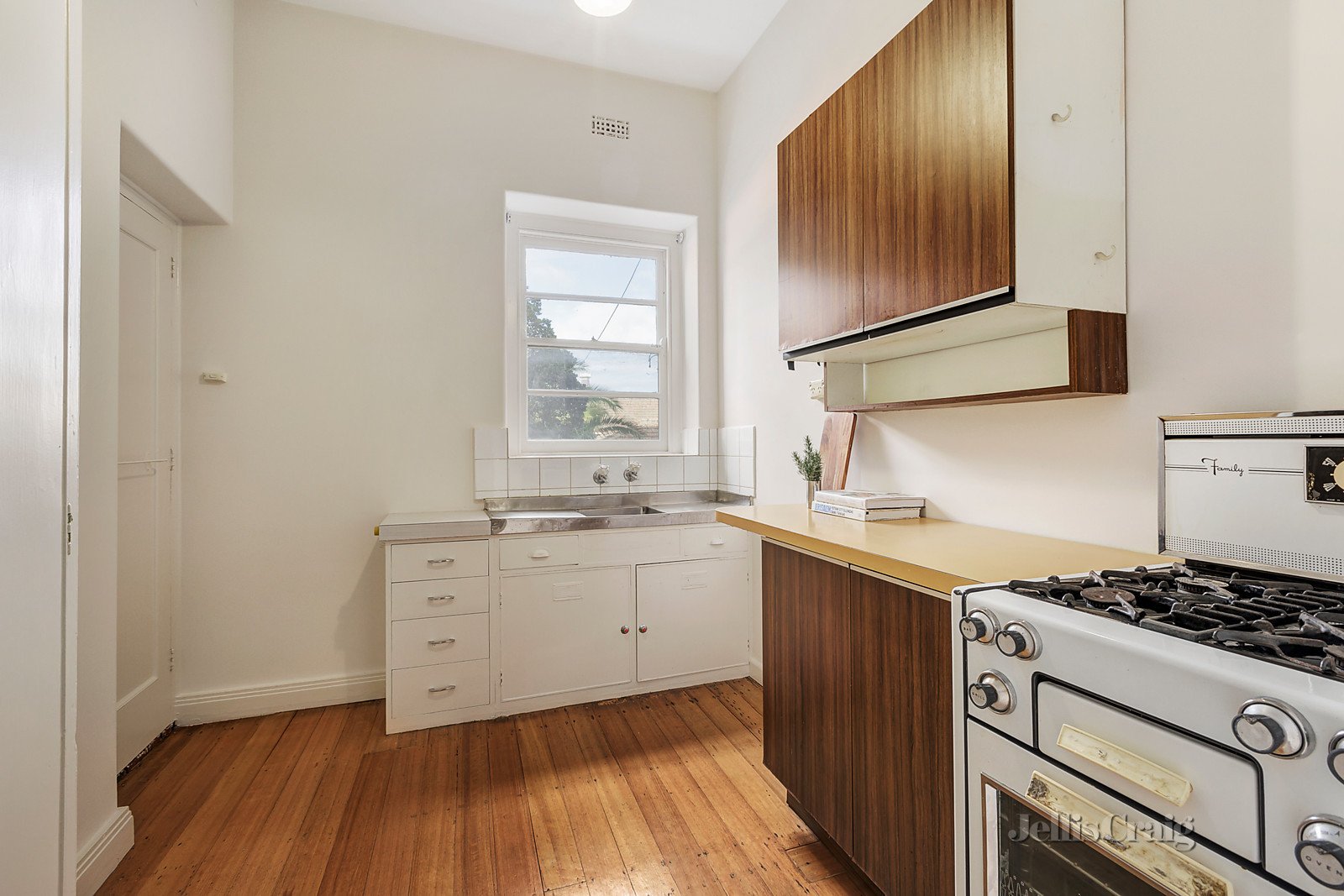 2/576 Riversdale Road, Camberwell image 7