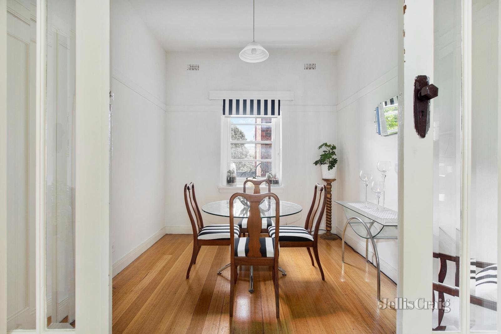 2/576 Riversdale Road, Camberwell image 4