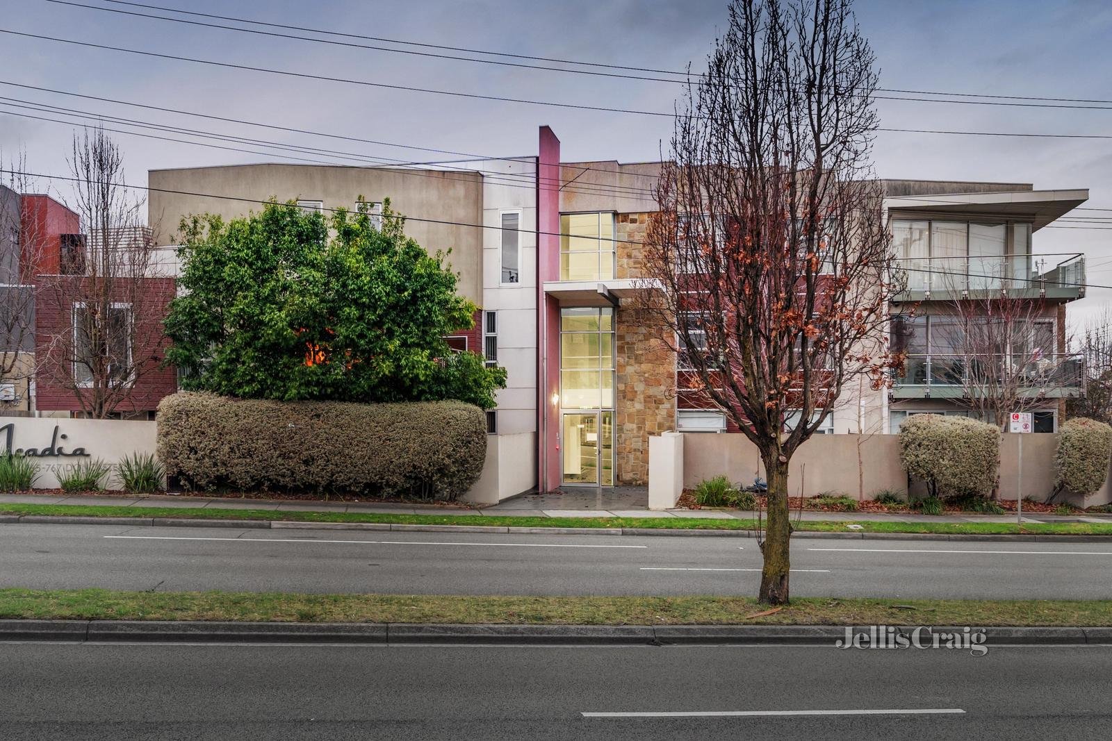 25/765-767 Doncaster Road, Doncaster image 1