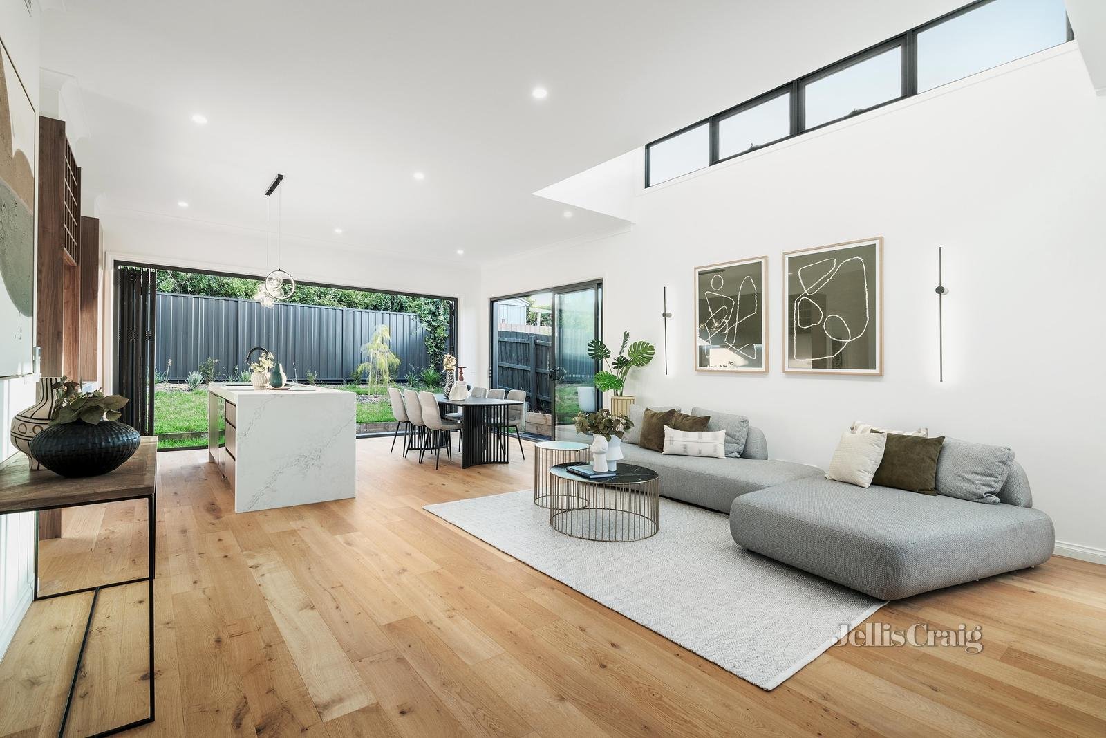 2/578 Waverley Road, Glen Waverley image 2