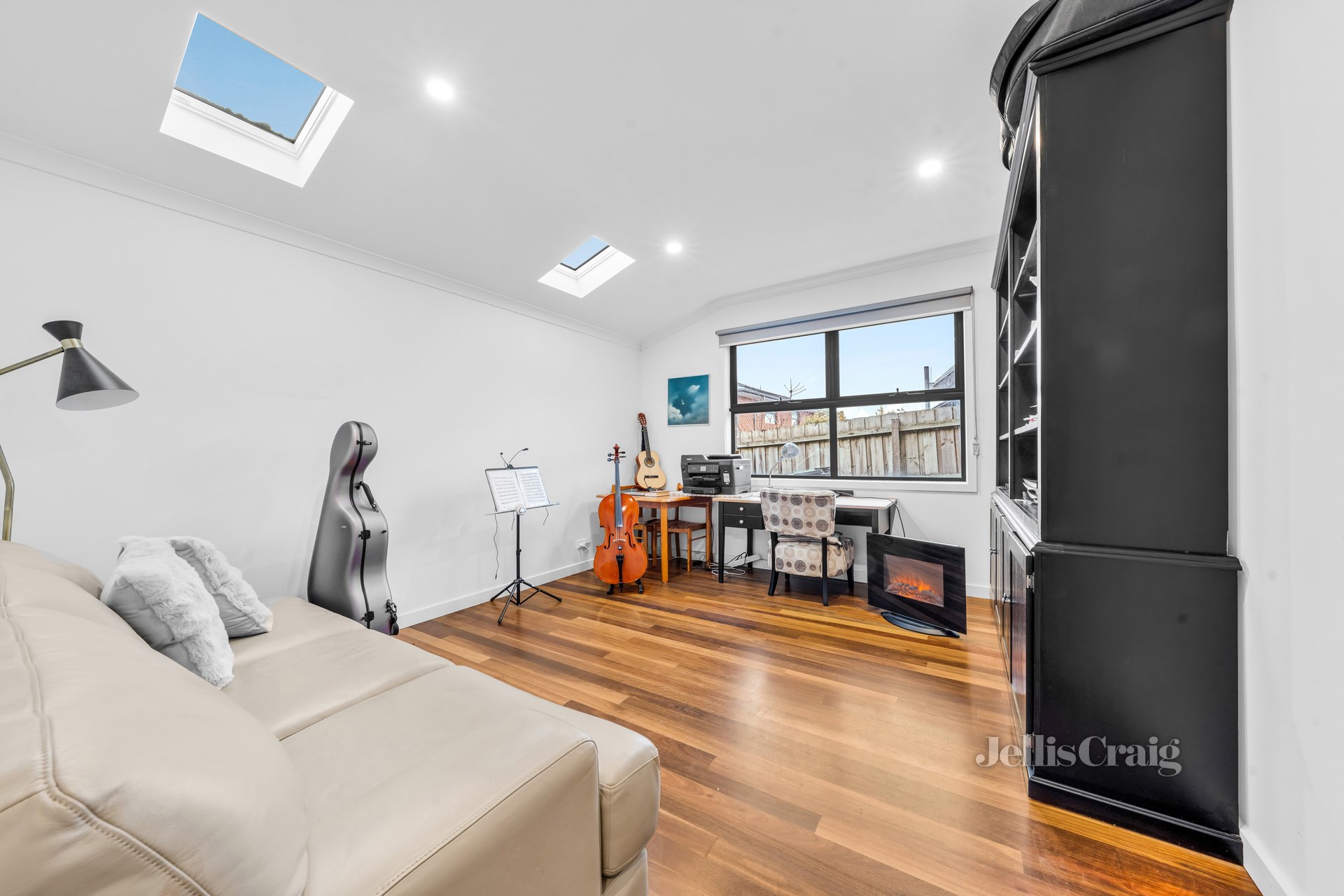 2/58 Albert Street, Mount Waverley image 5