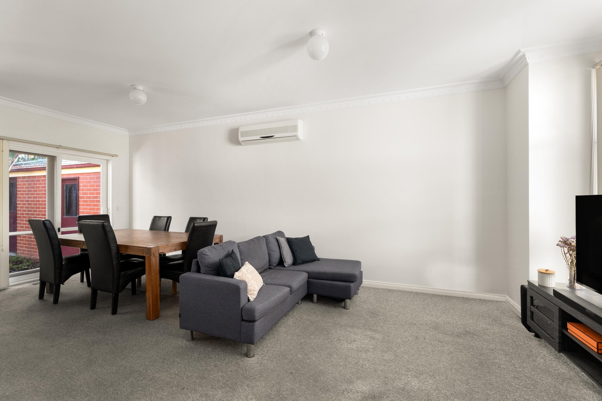 2/58 Bowen Street, Camberwell image 2