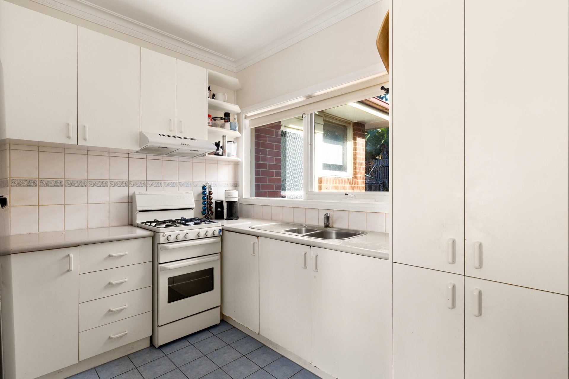 2/58 Bowen Street, Camberwell image 3