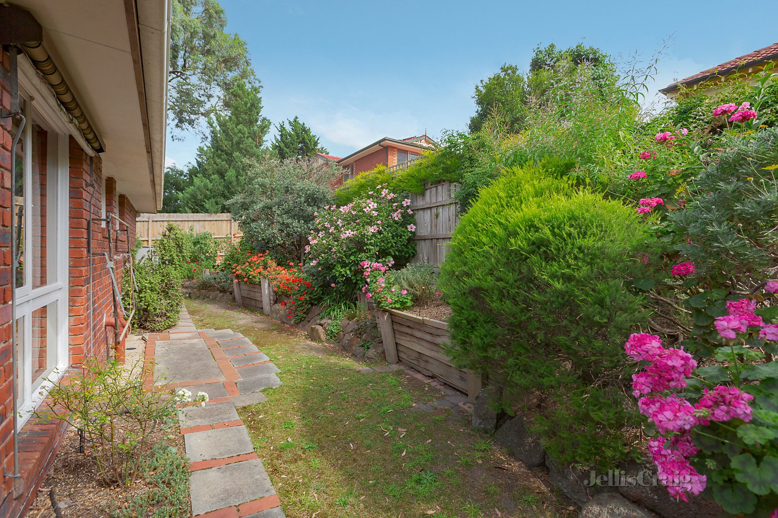 2/58 Broughton Road, Surrey Hills image 10