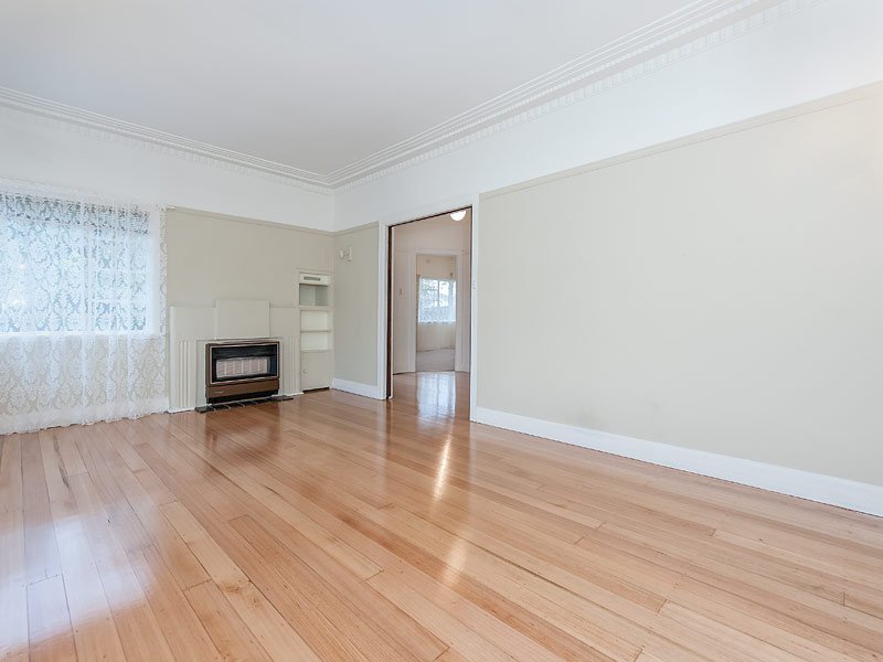 258 Elgar Road, Box Hill image 3
