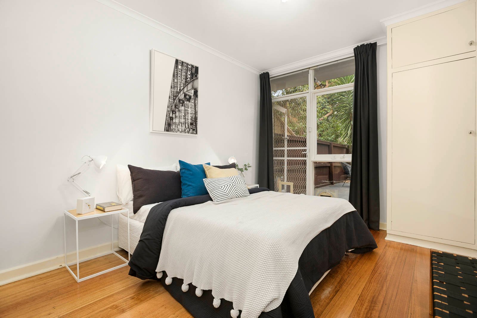 Property Gallery Thumbnail 7