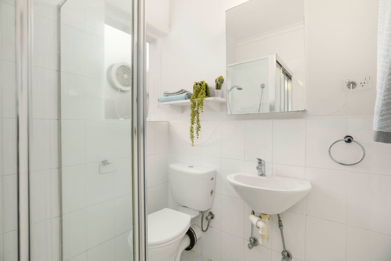 Property Gallery Thumbnail 9