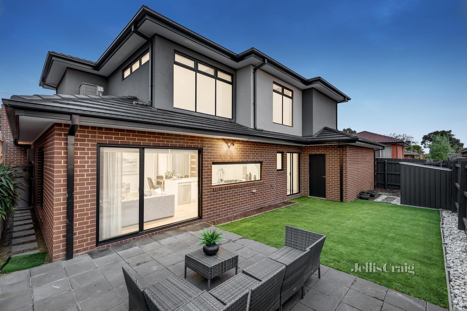 2/58 Larch Crescent, Mount&nbsp;Waverley image 10