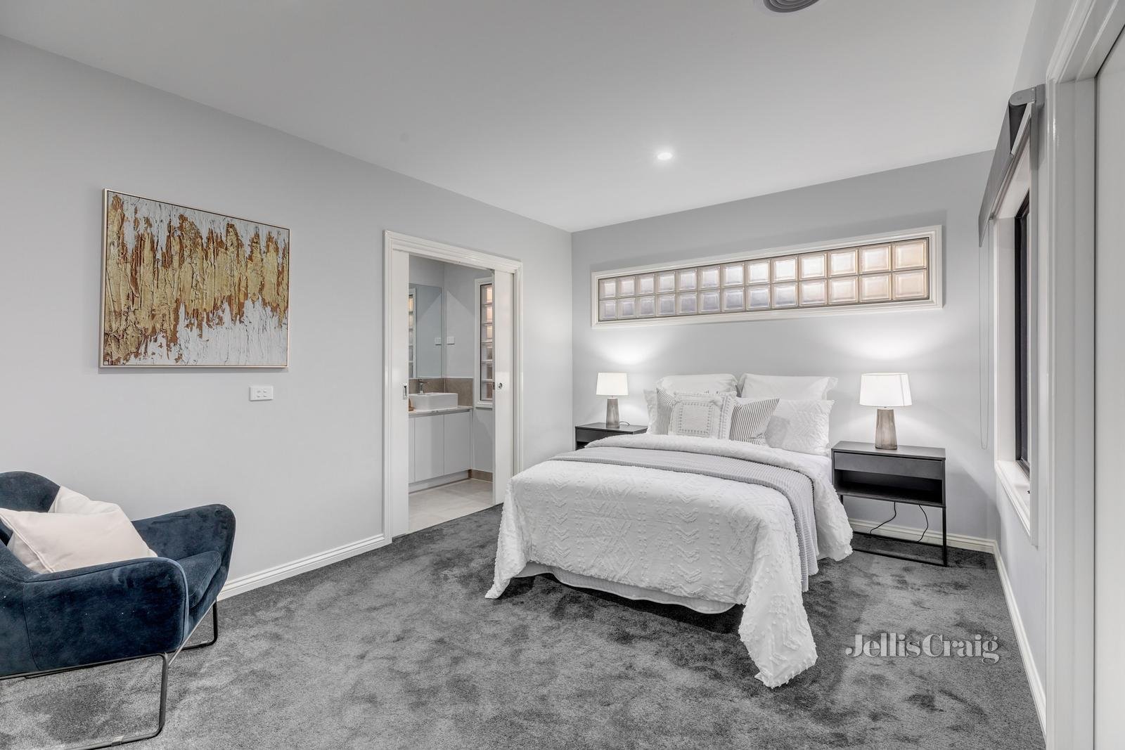 2/58 Larch Crescent, Mount&nbsp;Waverley image 9