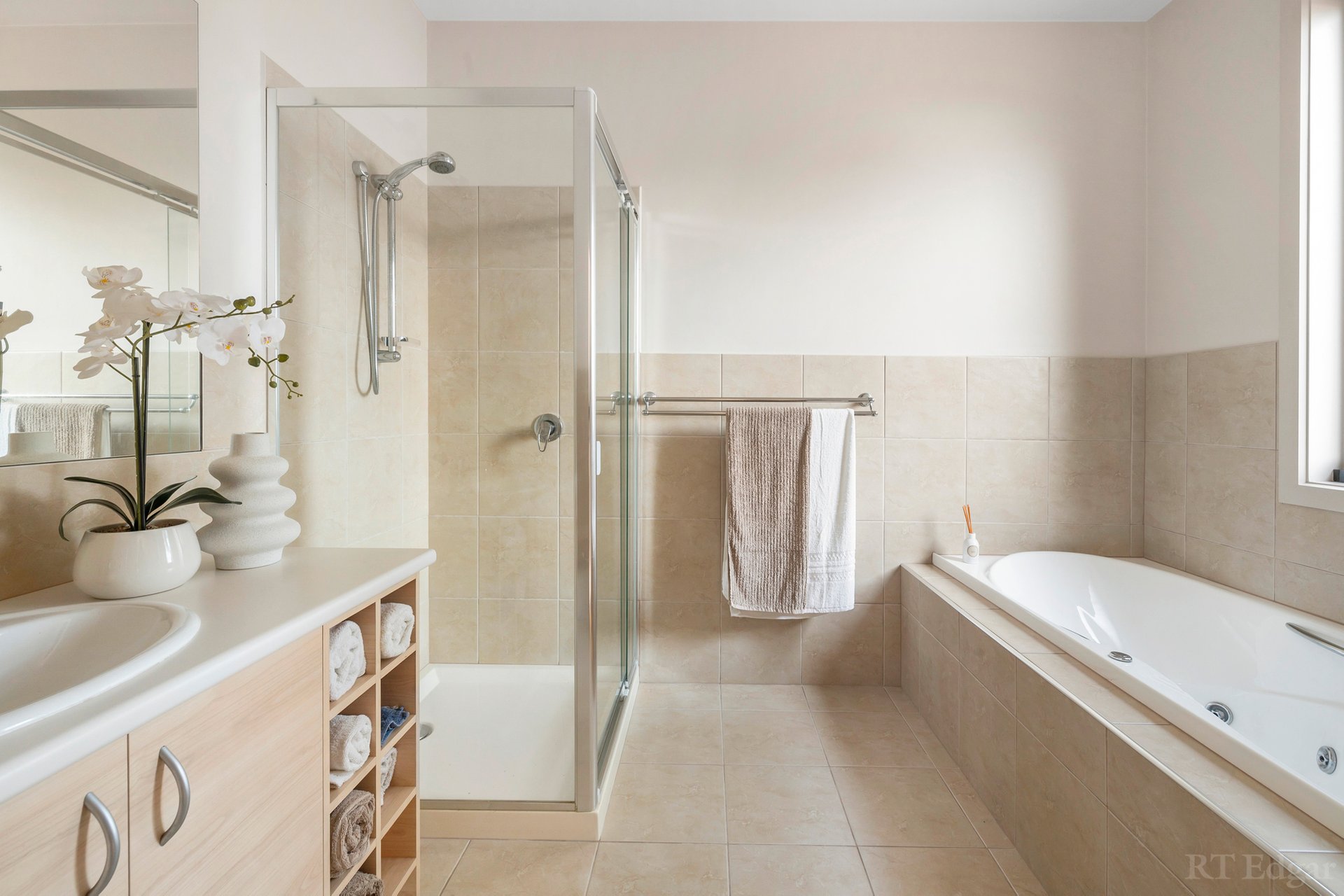Property Gallery Thumbnail 10