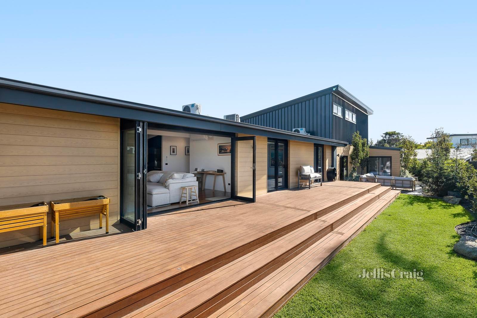 258 Melbourne Road, Blairgowrie image 10