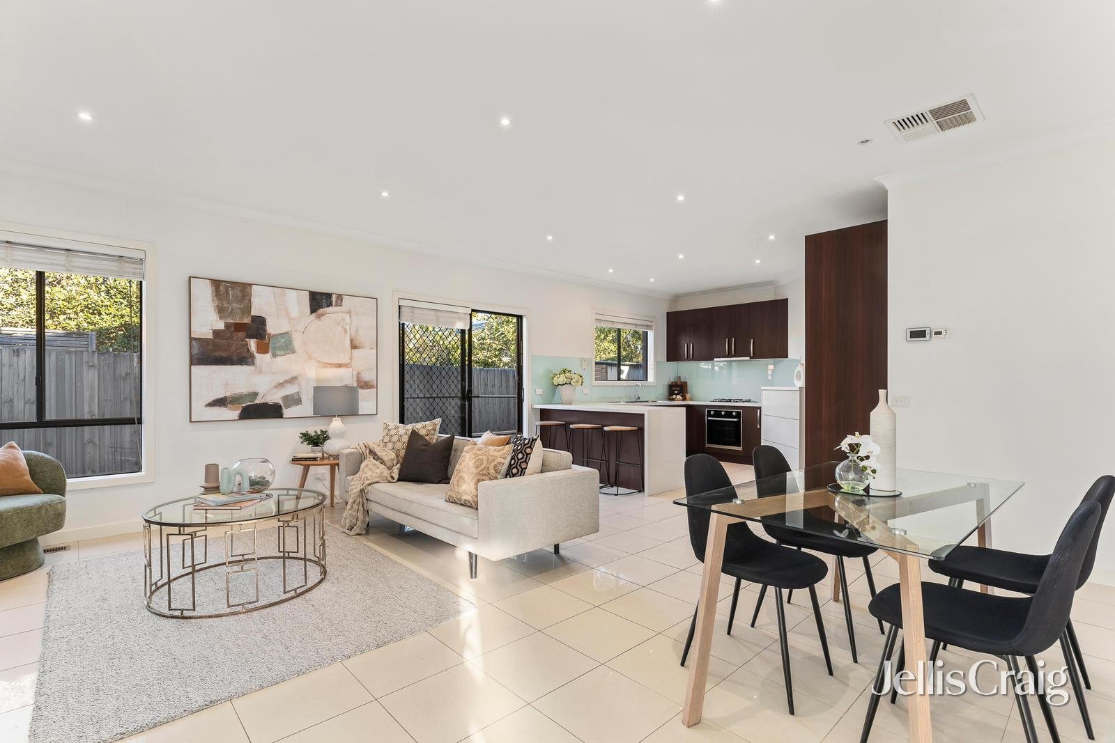 2/58 Moylan Street, Bentleigh&nbsp;East image 2