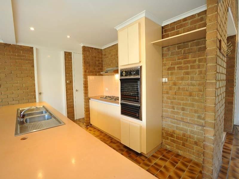 2/58 Peel Street, Kew image 3