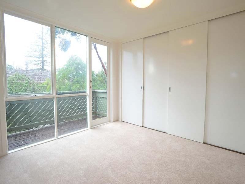 2/58 Peel Street, Kew image 4