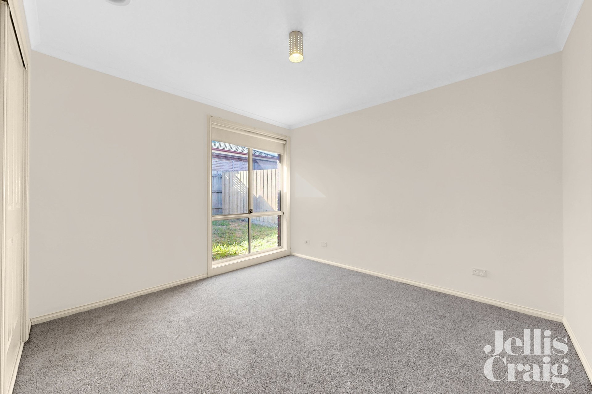 2/581 South Road, Bentleigh East image 9