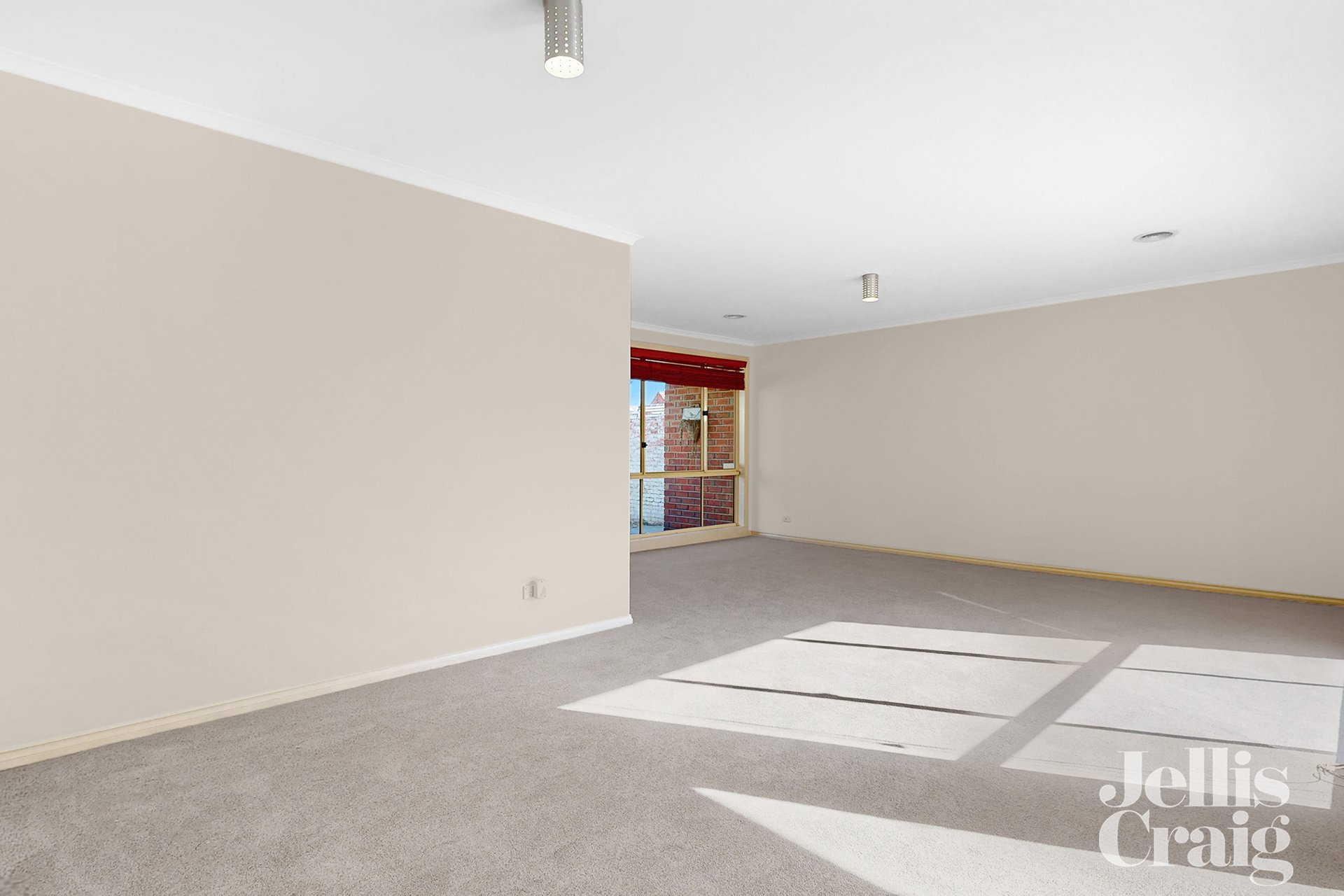 2/581 South Road, Bentleigh East image 5