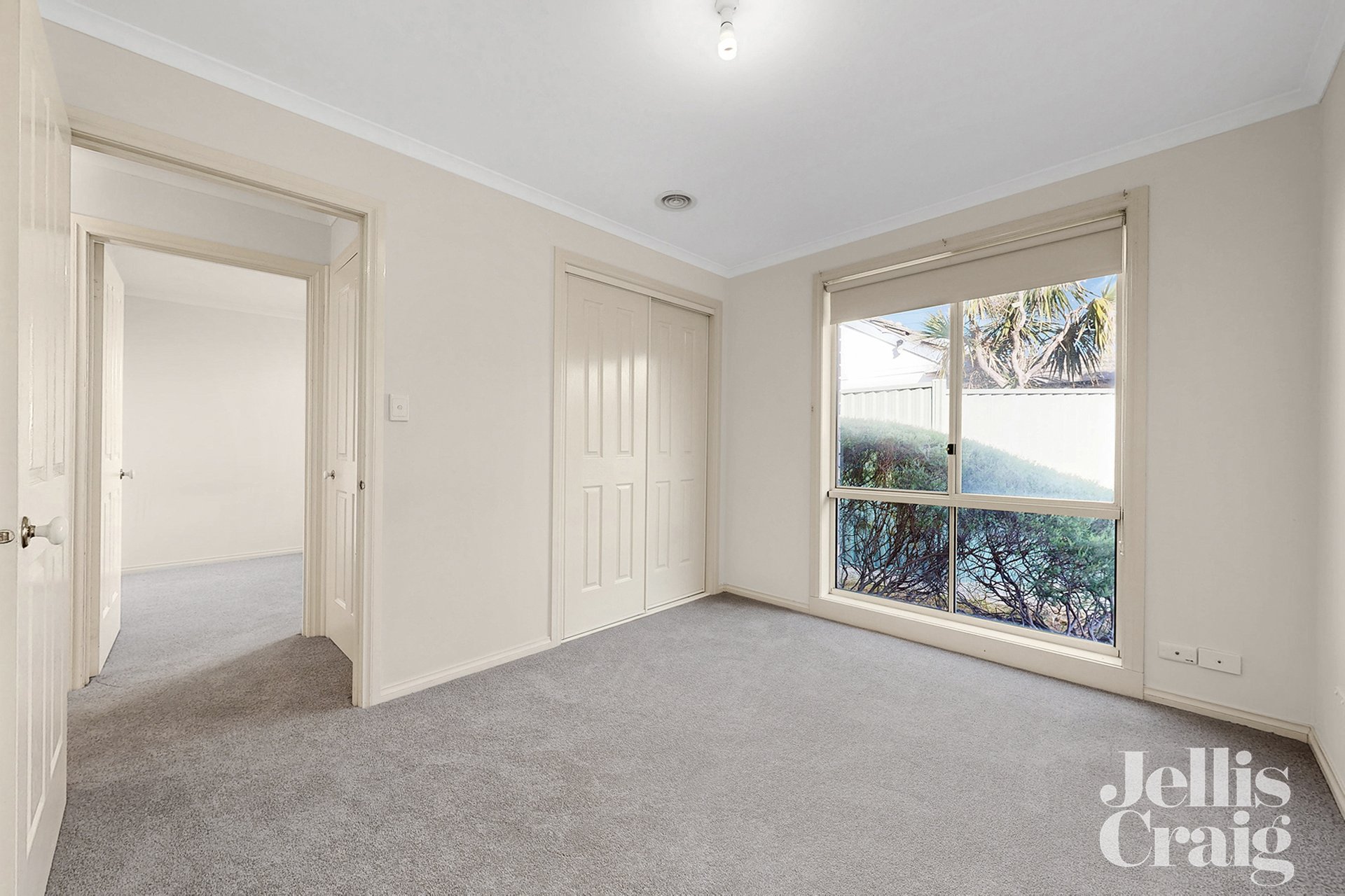 2/581 South Road, Bentleigh East image 10