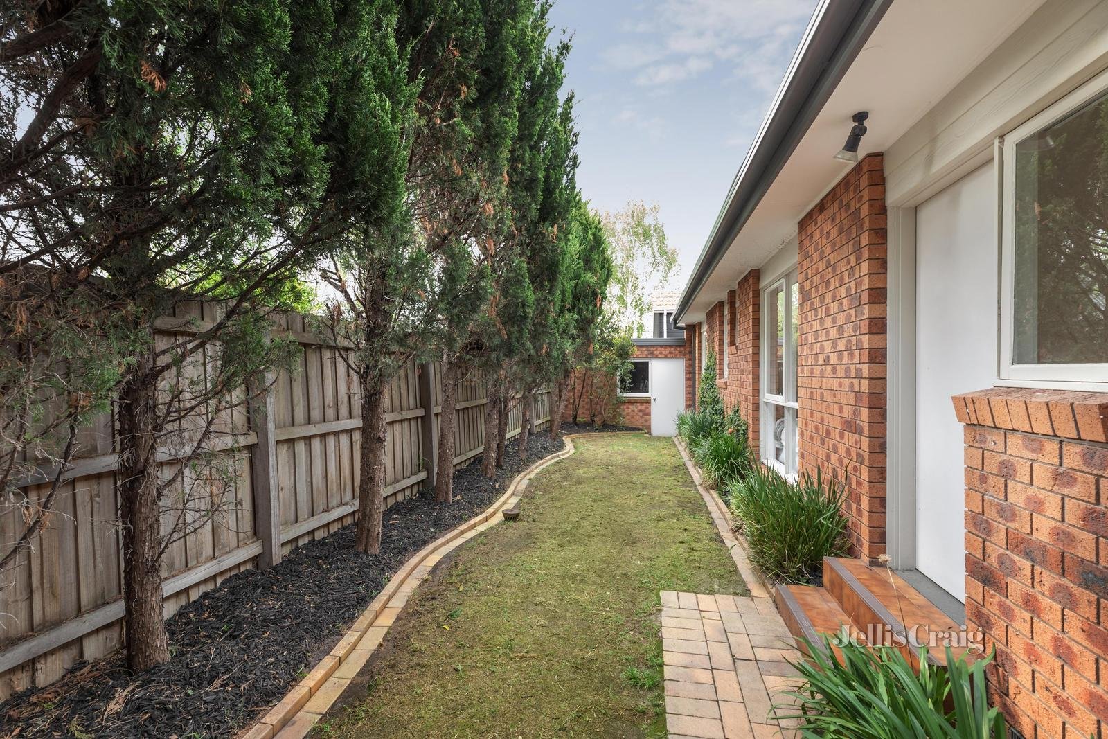 2/59 Aintree Road, Glen Iris image 10