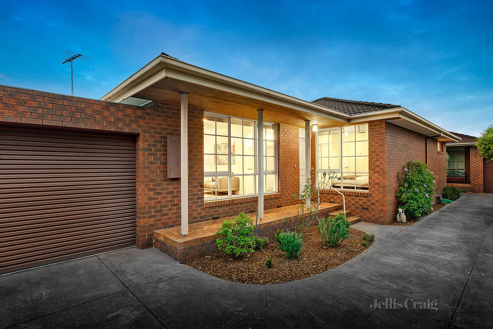 2/59 Coorigil Road, Carnegie image 1