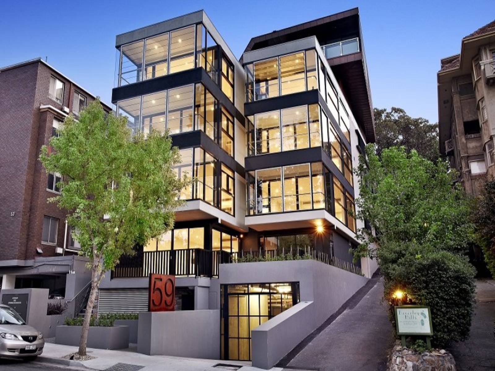 Property Gallery - Main Image
