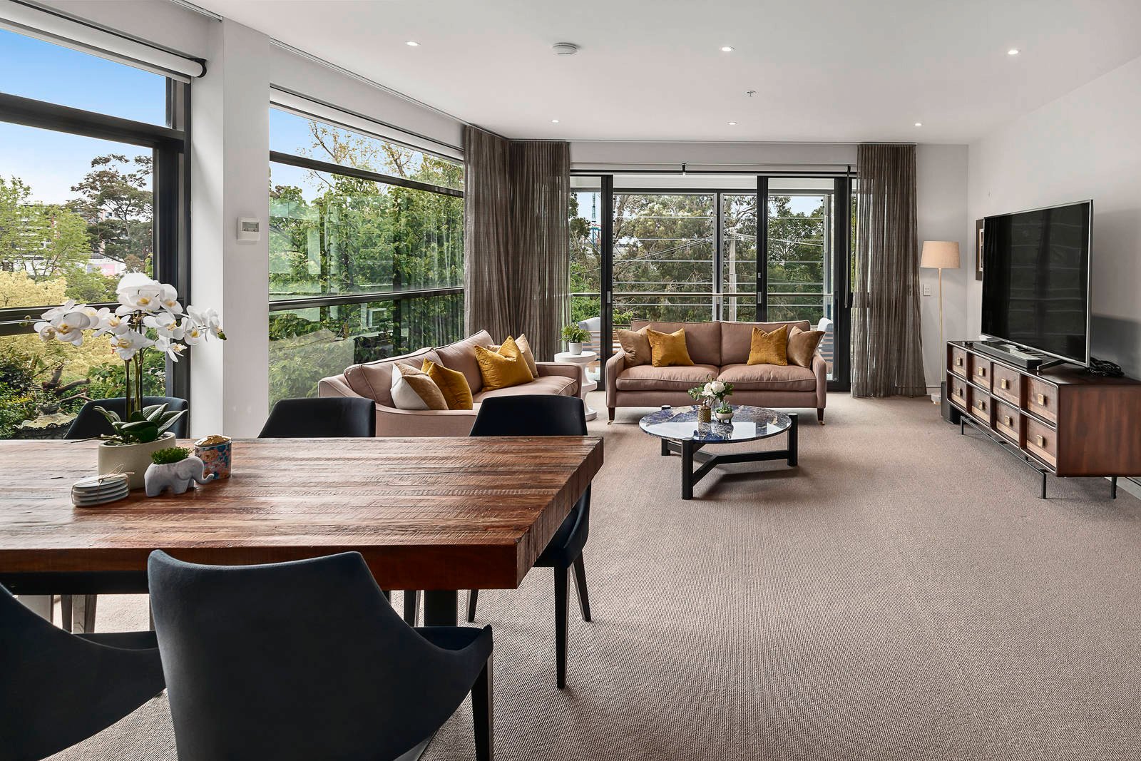 Property Gallery Thumbnail 2