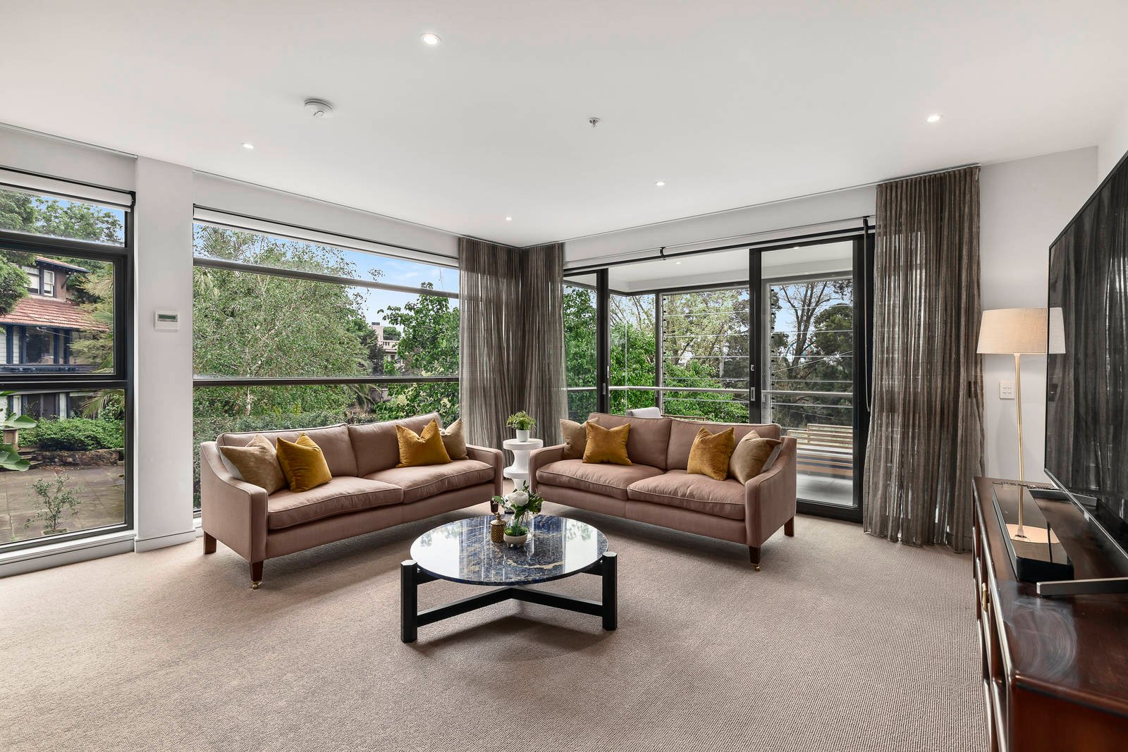Property Gallery Thumbnail 4