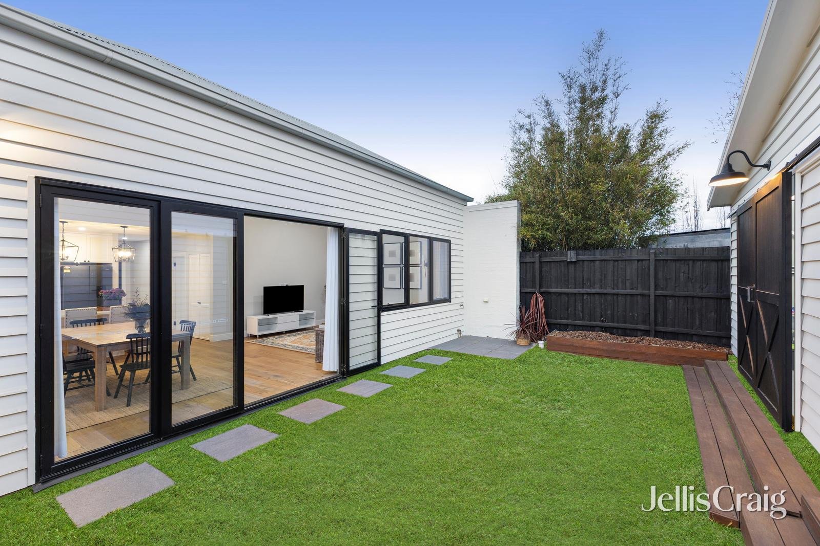 259 Douglas Parade, Newport image 15
