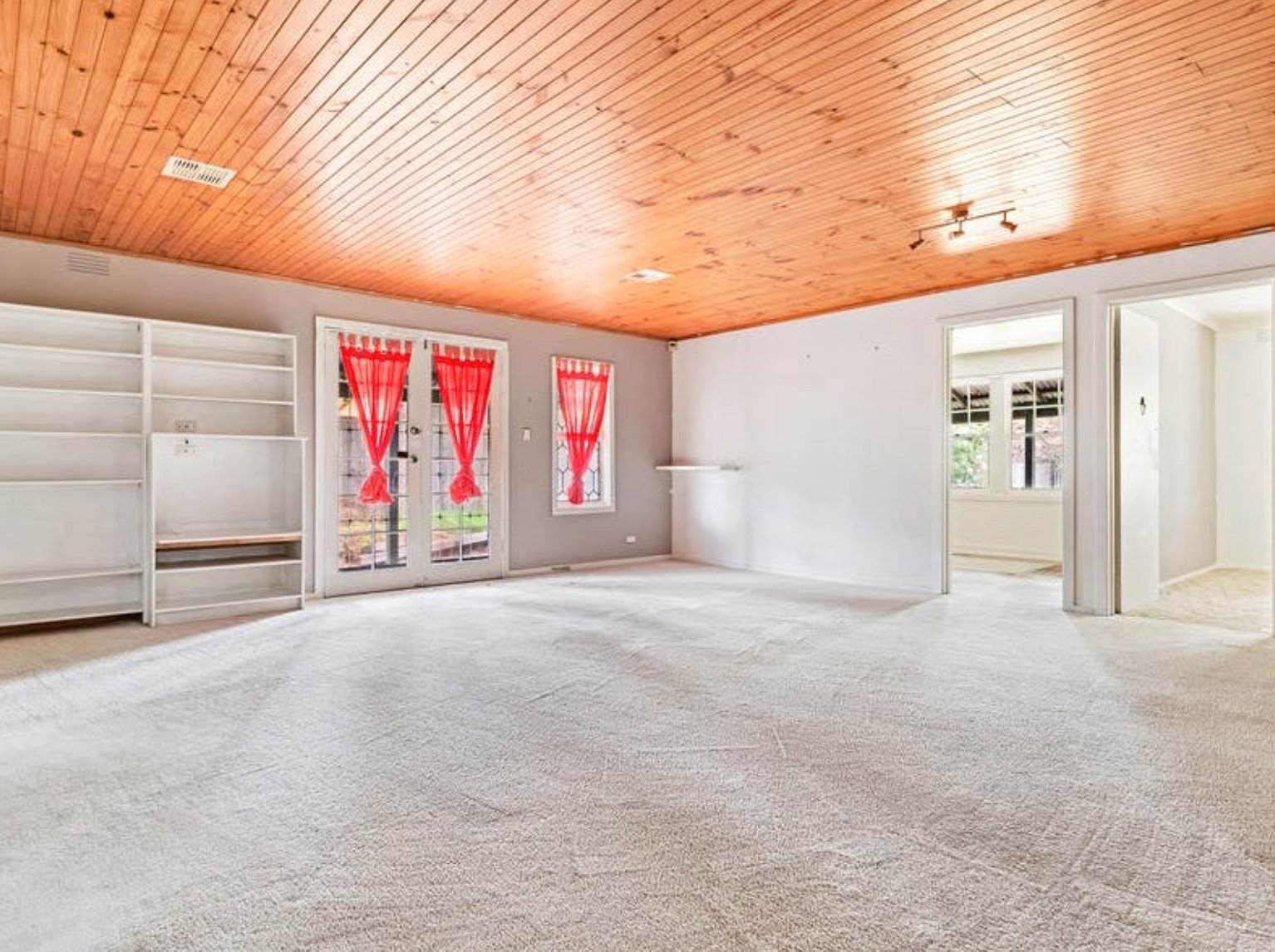 Property Gallery Thumbnail 4