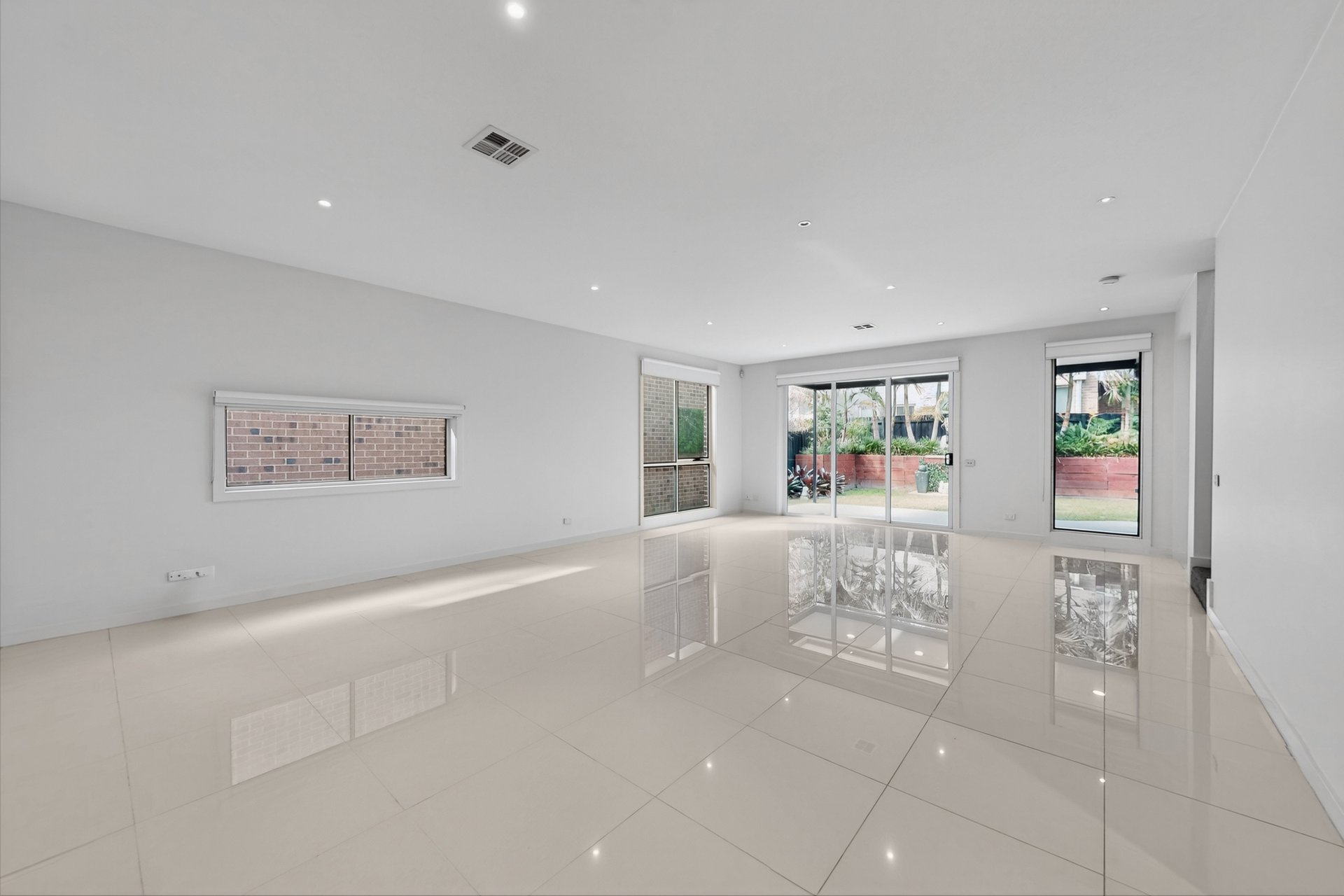 259 Mahoneys Road, Forest Hill image 4