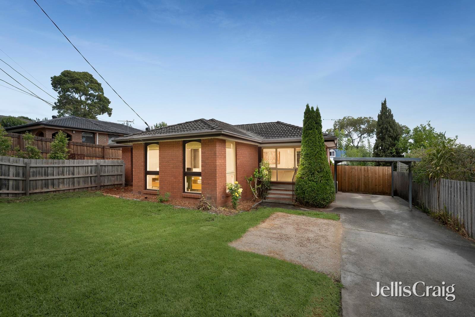 259 Manchester Road, Mooroolbark image 1