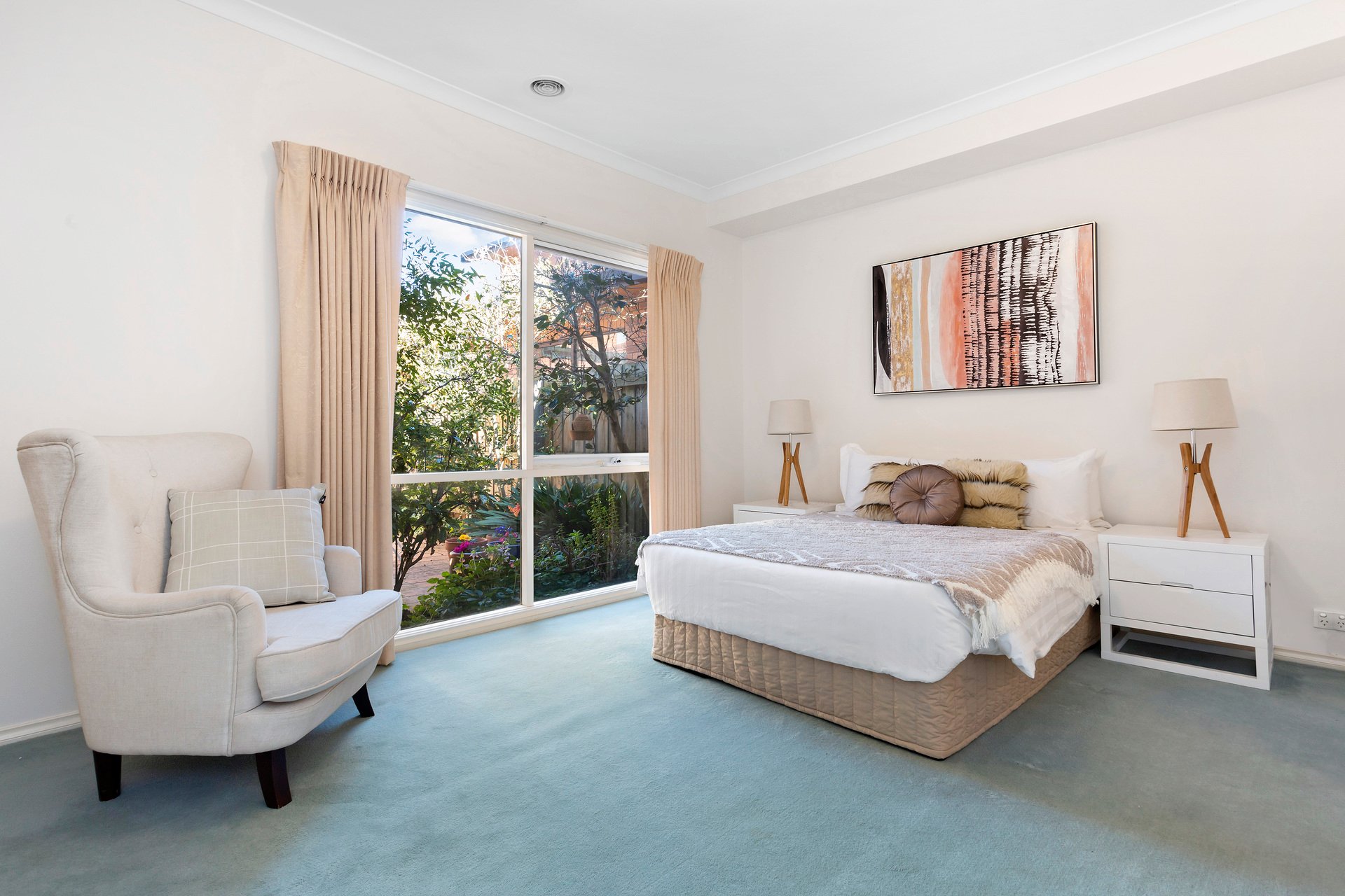 Property Gallery Thumbnail 3