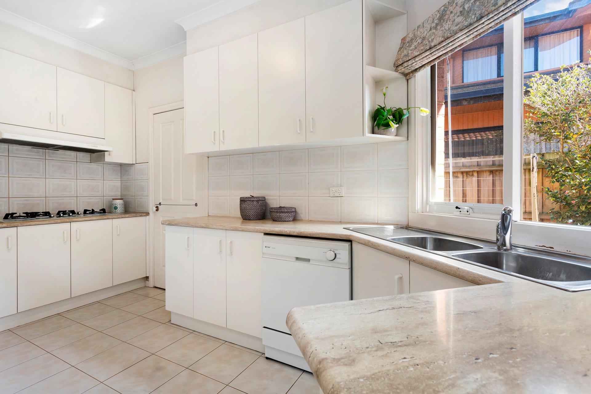 Property Gallery Thumbnail 4