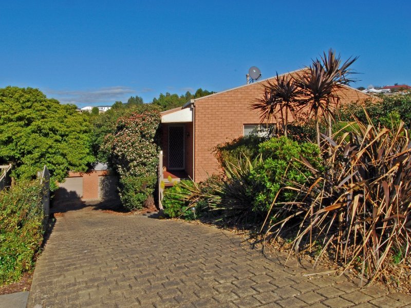 2/59 Victory Way, Highton image 2