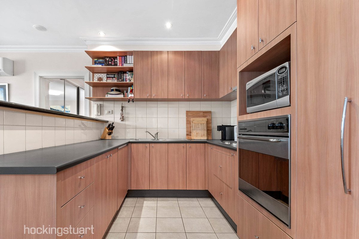 25/912 Glenferrie Road, Kew image 3