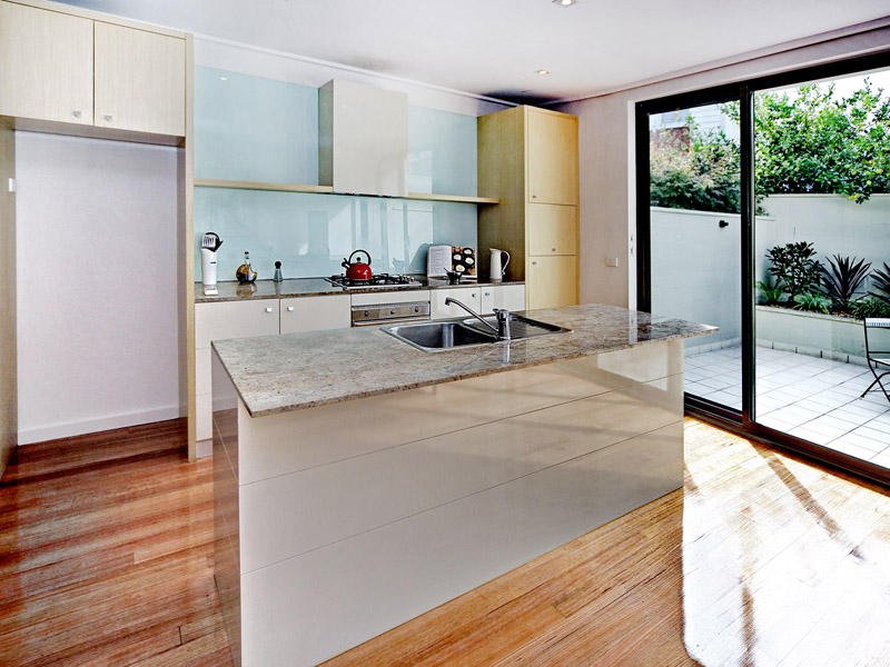 25/97 Cruikshank Street, Port Melbourne image 8