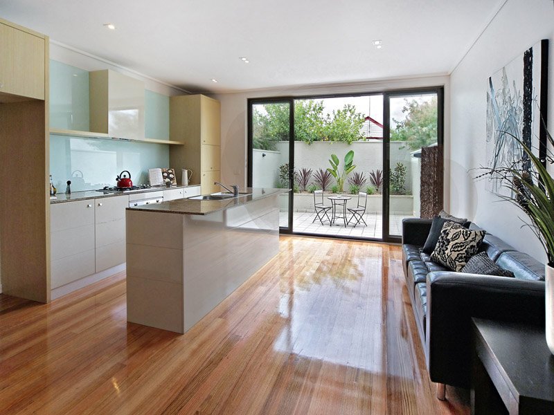 25/97 Cruikshank Street, Port Melbourne image 9