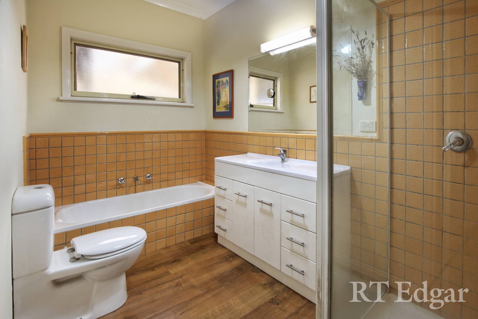 Property Gallery Thumbnail 10