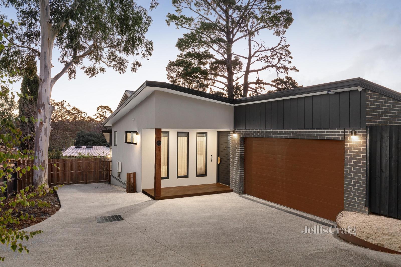 25a Davey Road, Montmorency image 1
