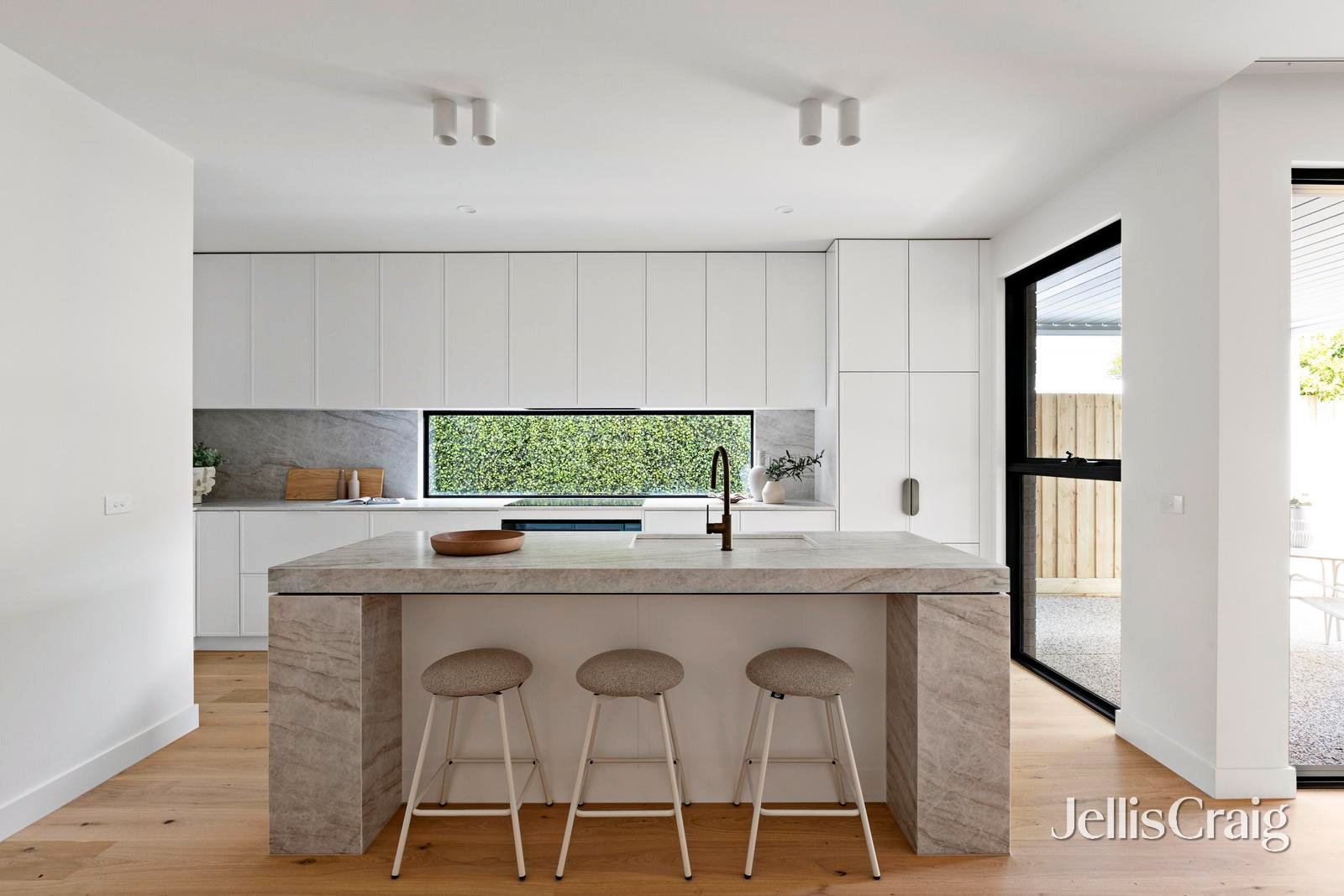 25a Dwyer Avenue, Reservoir image 3