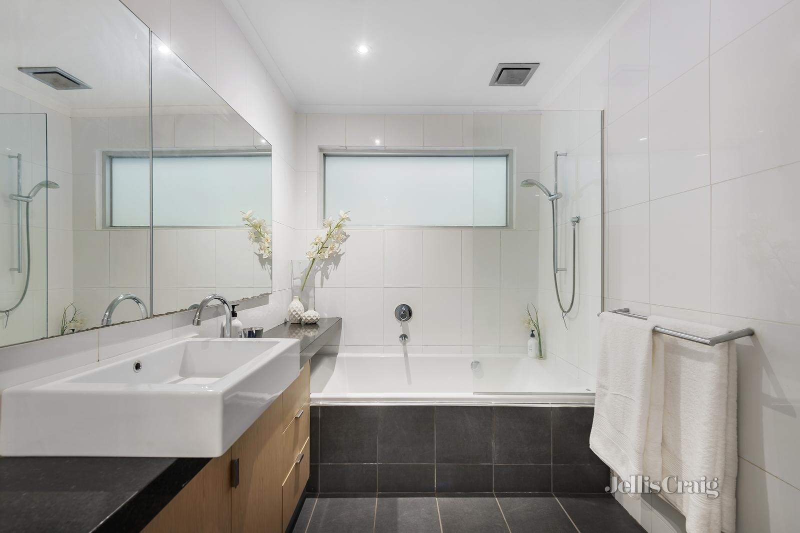 25A Kitchener Street, Deepdene image 6