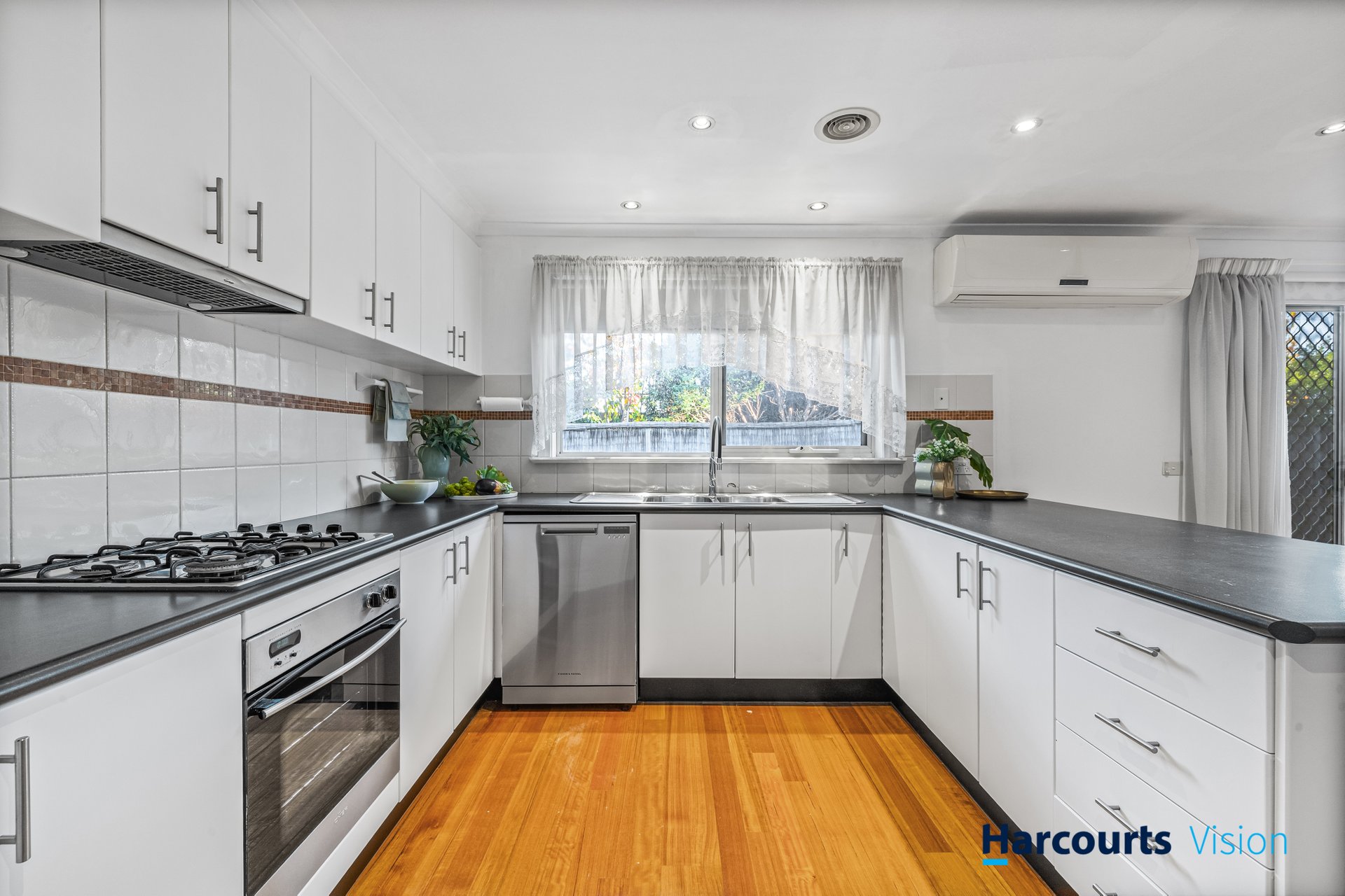 25a Robson Avenue, Avondale Heights image 3