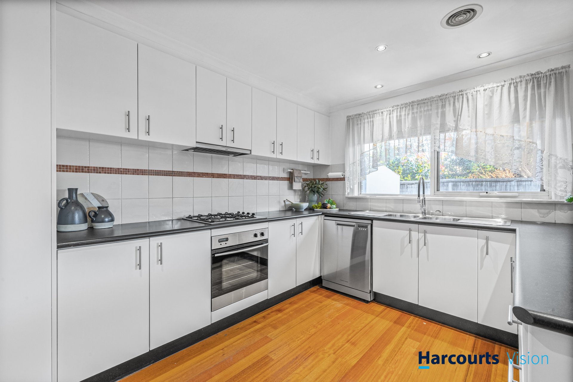 25a Robson Avenue, Avondale Heights image 6