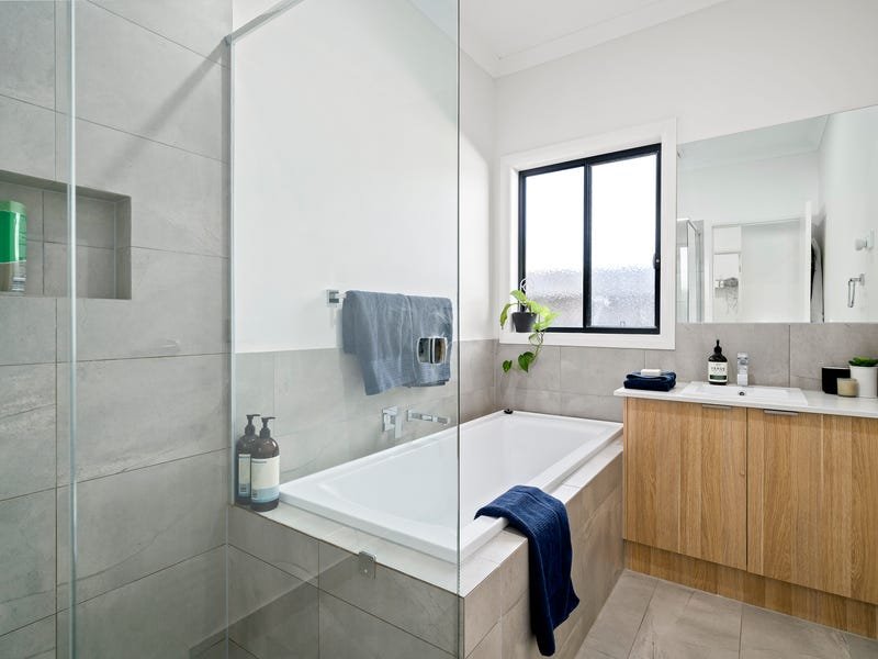Property Gallery Thumbnail 12