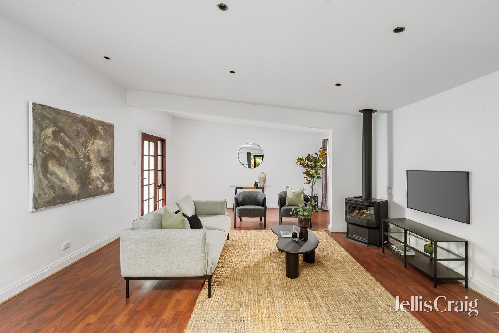 25b Elsa Court, Eltham image 2