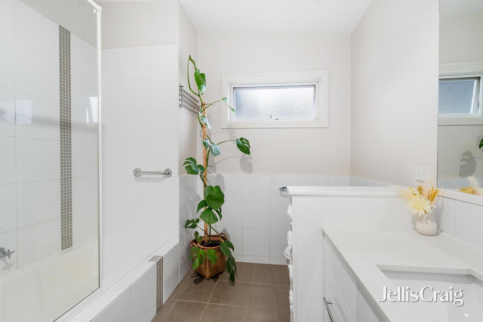 25b Elsa Court, Eltham image 13