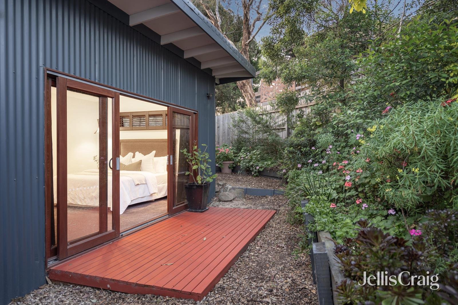 25b Elsa Court, Eltham image 14