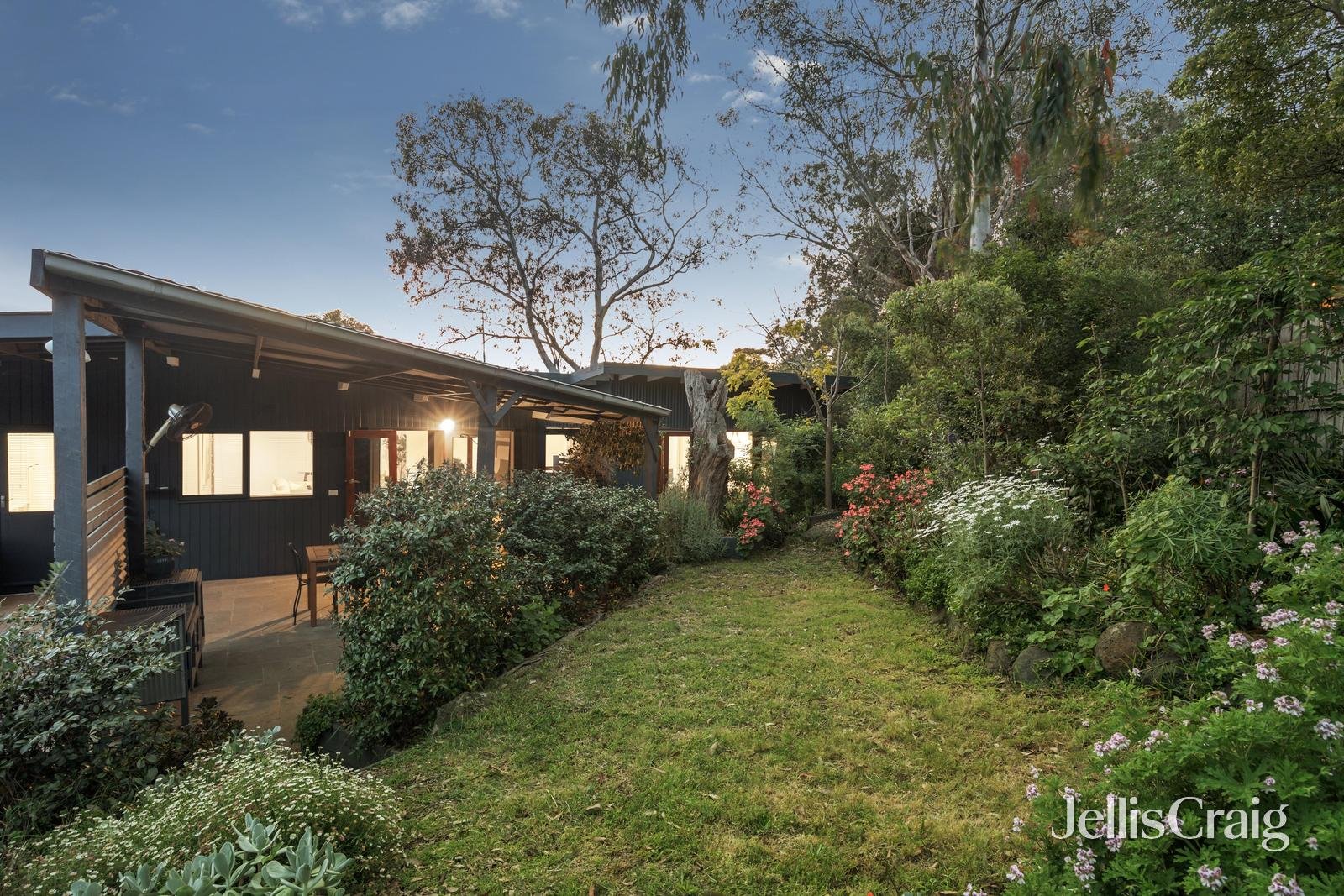 25b Elsa Court, Eltham image 17