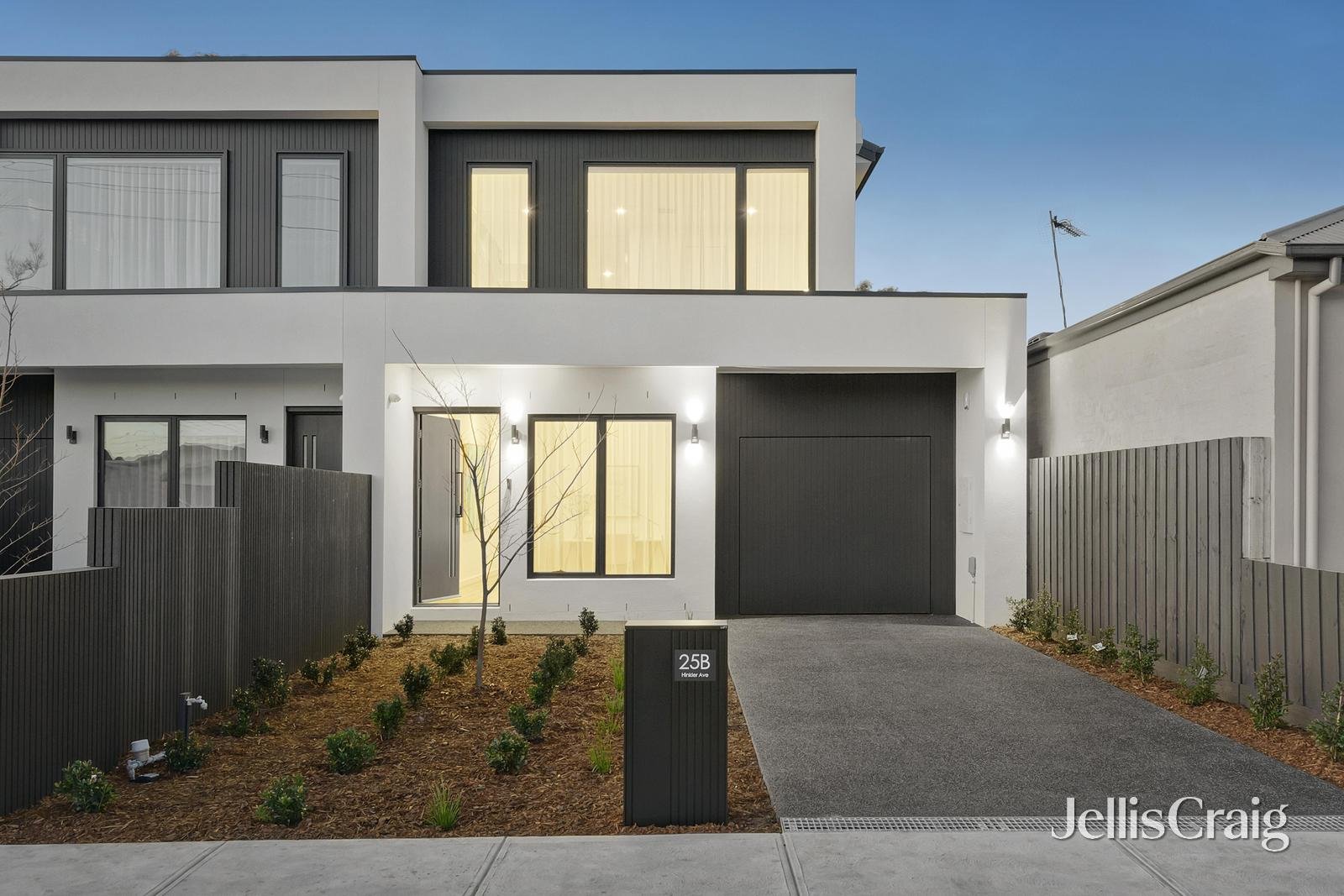 25b Hinkler Avenue, Bentleigh East image 1
