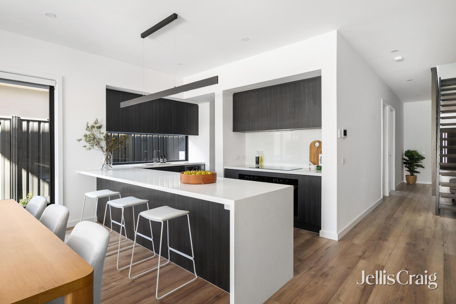 25b Hinkler Avenue, Bentleigh East image 3