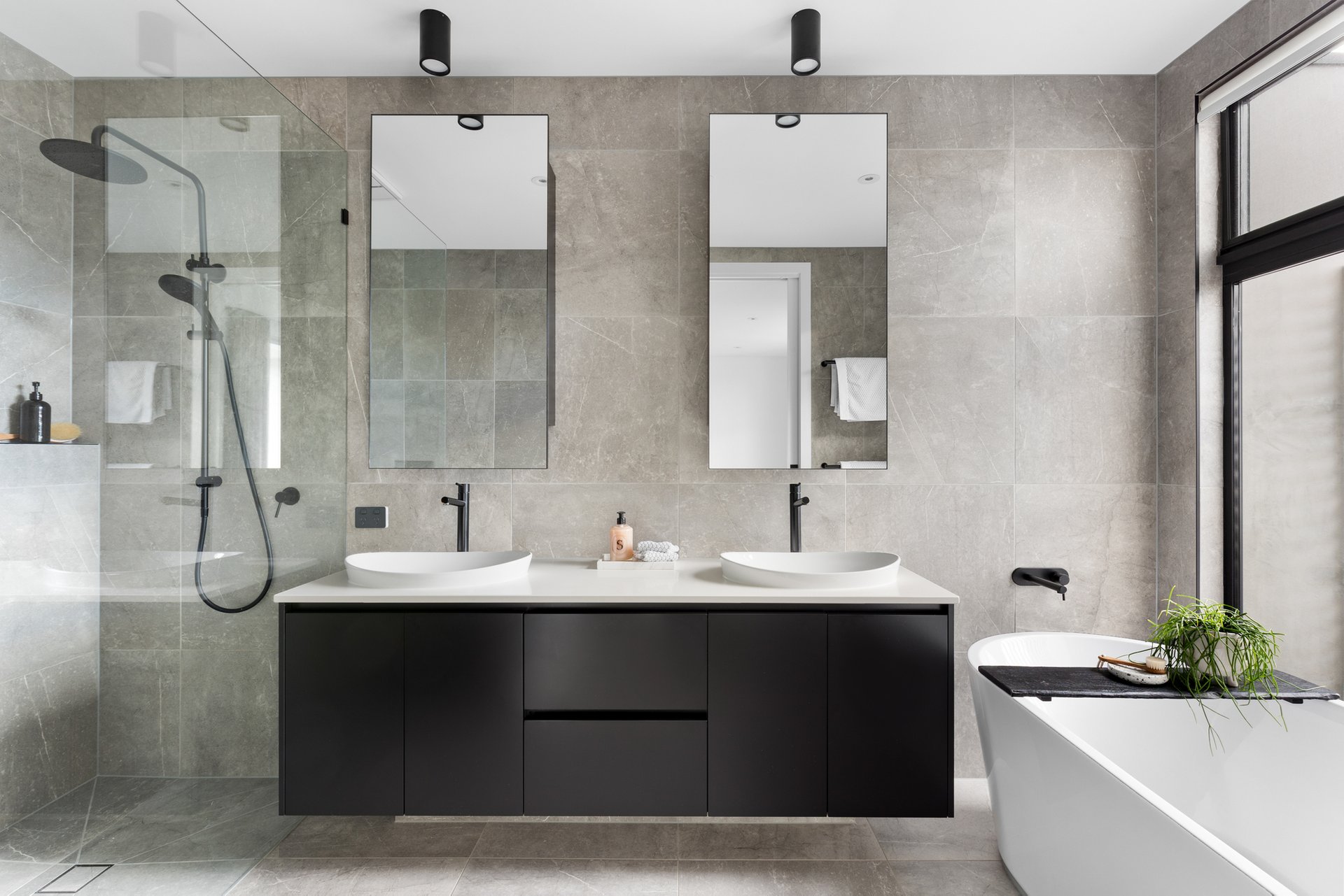 Property Gallery Thumbnail 15